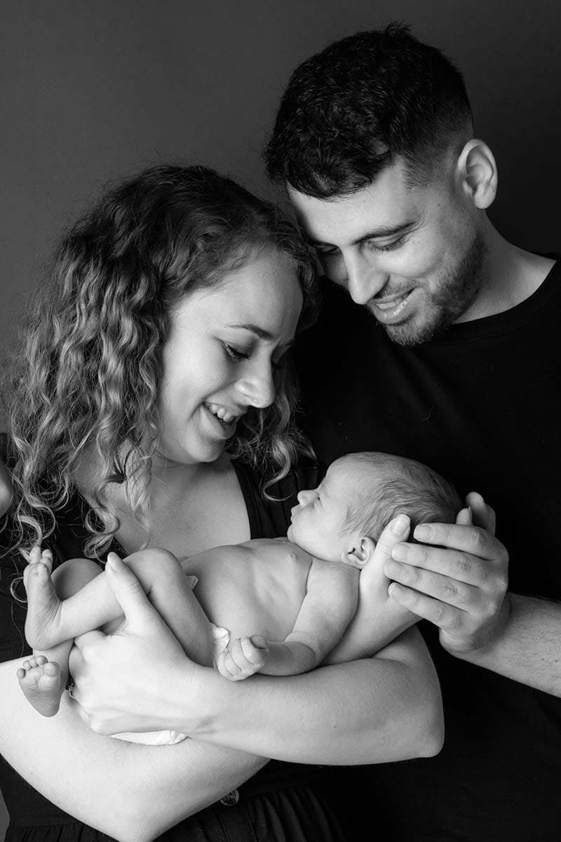 blue sky photo edinburgh newborn photographer 009